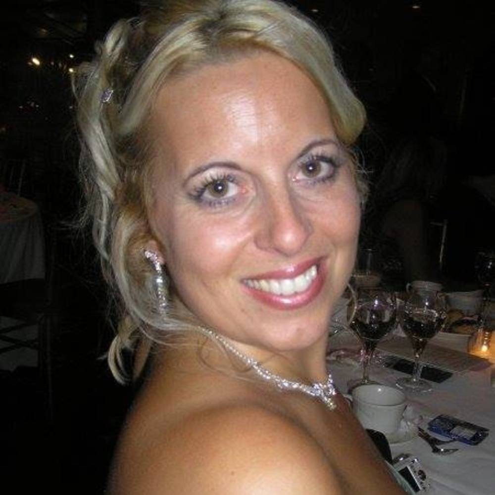 Meet your Posher, Debbie